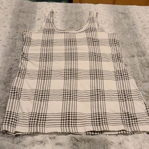 Junior's Tank Top Size L
